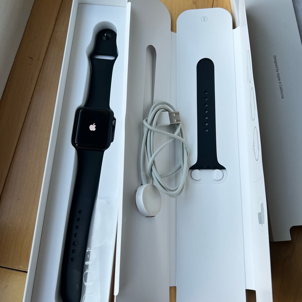 42mm Apple Watch Series 3